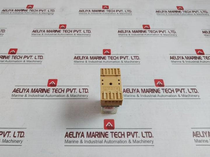 Omron Mk3Pn-5-s Relay Ct3-e20/H, Ps-11 250Vac/28Vdc 10A 50Ma 110Vac
