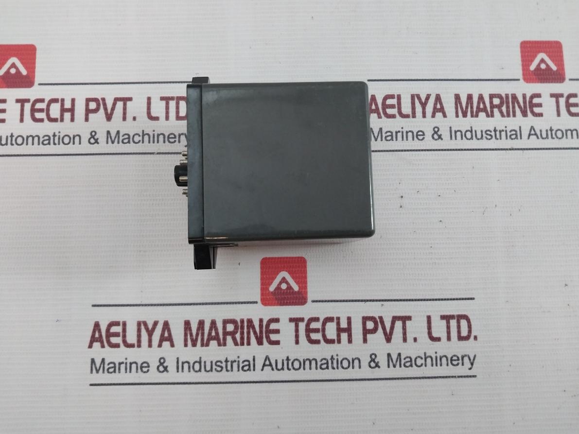 Omron Mkf-p Flicker Relay 0.5 S Dc 24V