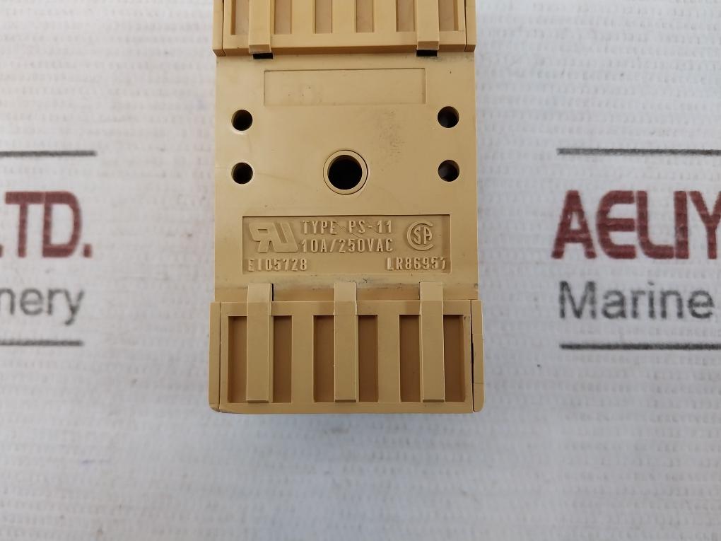 Omron Mks3Pin-5 Single Phase Relay With Base 250V Ac 50/60Hz 29812Ew 30V Dc