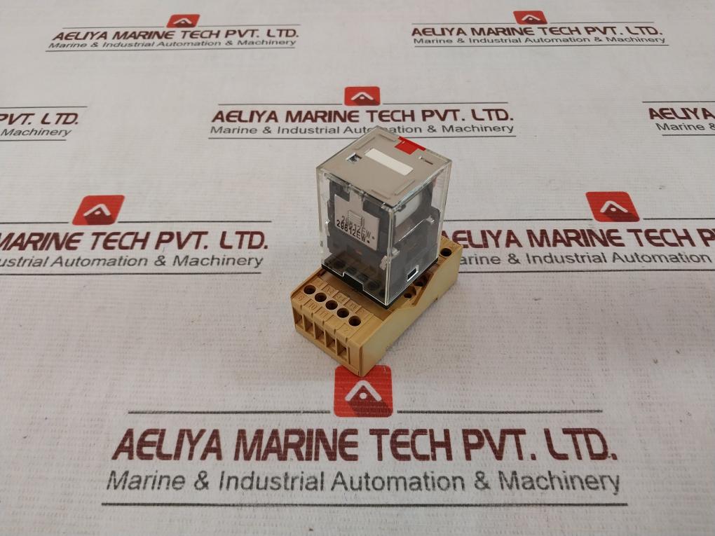Omron Mks3Pin-5 Single Phase Relay With Base 250V Ac 50/60Hz 29812Ew 30V Dc
