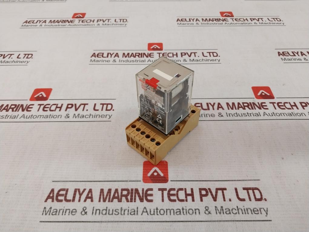 Omron Mks3Pin-5 Single Phase Relay With Base 250V Ac 50/60Hz 29812Ew 30V Dc