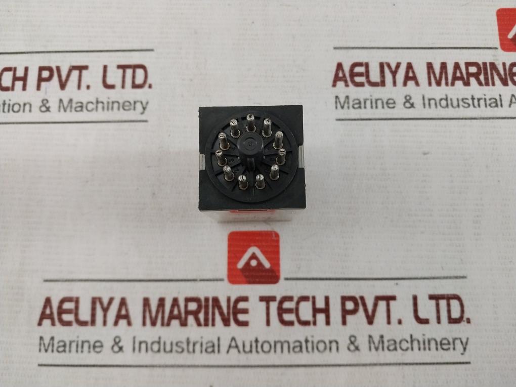 Omron Mks3Pin-d-5 Single Phase General Purpose Relay With Socket 10A 400Vac