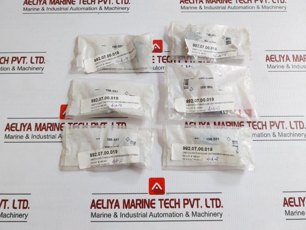 Omron Momentary Panel Switch 0.5A 250Vac A3Cj-7011