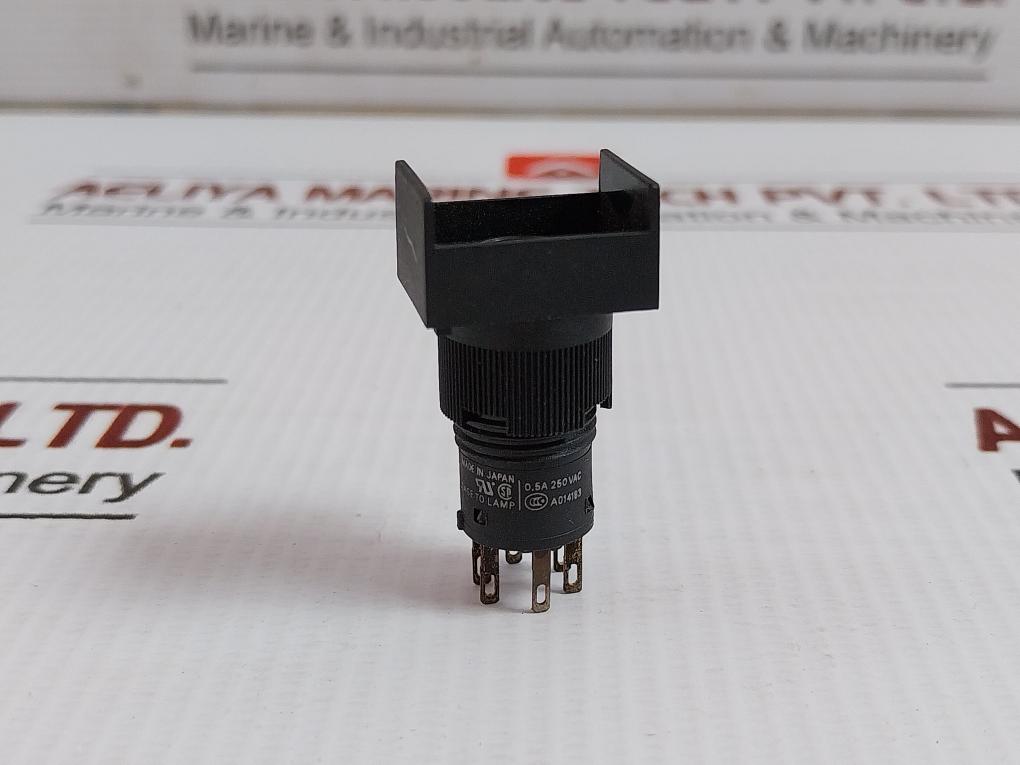 Omron Momentary Panel Switch 0.5A 250Vac A3Cj-7011
