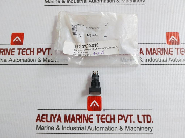 Omron Momentary Panel Switch 0.5A 250Vac A3Cj-7011