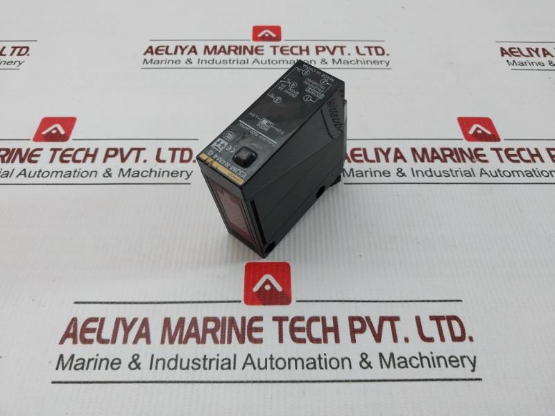 Omron Multi Voltage Photoelectric Sensor E3Jm-r4M4-g