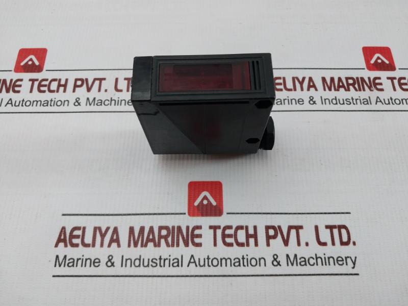 Omron Multi Voltage Photoelectric Sensor E3Jm-r4M4-g