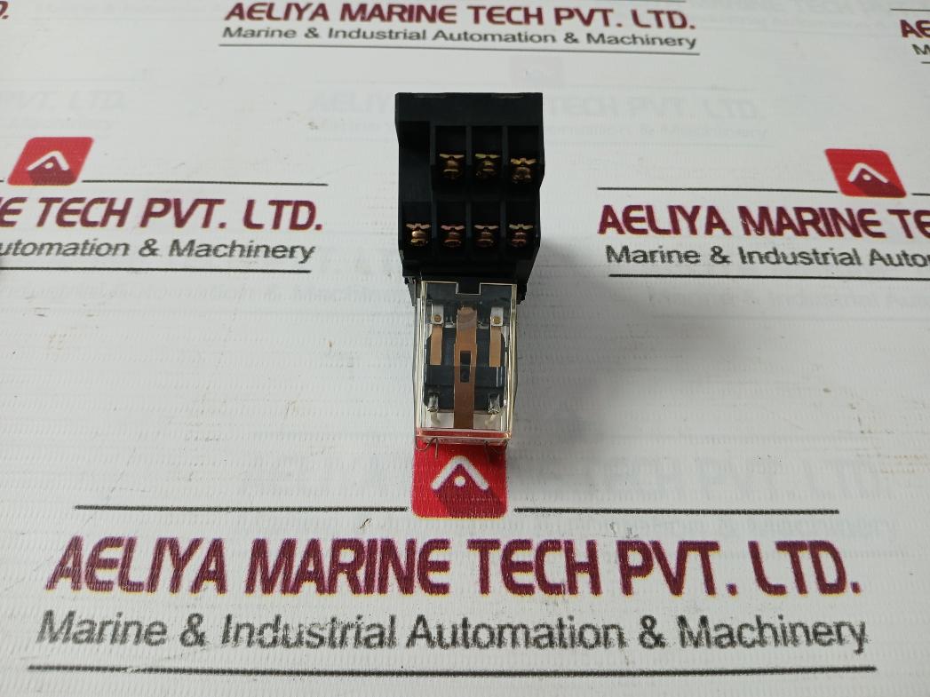 Omron My2K Miniature Power Relay 24 Vdc