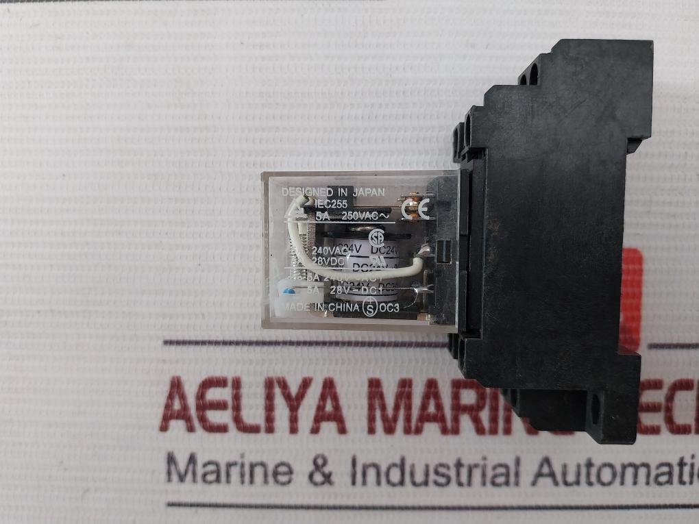 Omron My2N-j Miniature Power Relay W/ Socket Pyf08A-e Sdr Pmy-8 Dc24V