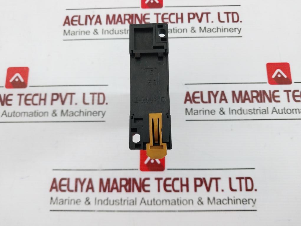 Omron My2 Relay, Max 7a, 250v, 200/220vac