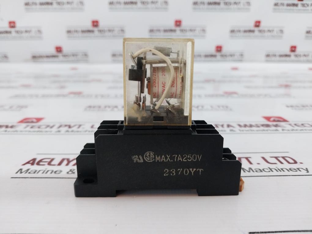 Omron My2 Relay, Max 7a, 250v, 200/220vac