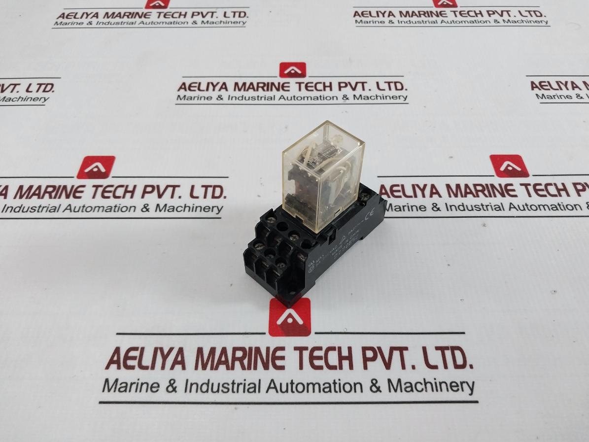 Omron My4-d Miniature Power Relay W/ Socket Pyf14A-e 5A 28V-dc1 Iec255 24Vdc