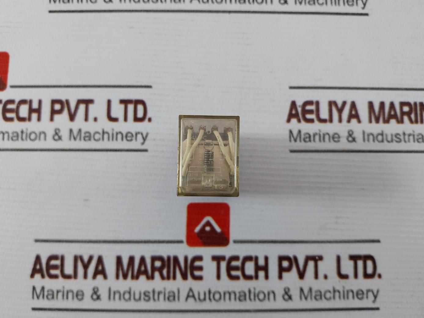 Omron My4 D Miniature Power Relay 5A 240V-ac1 5A 28V-dc1 24Vdc Oc3