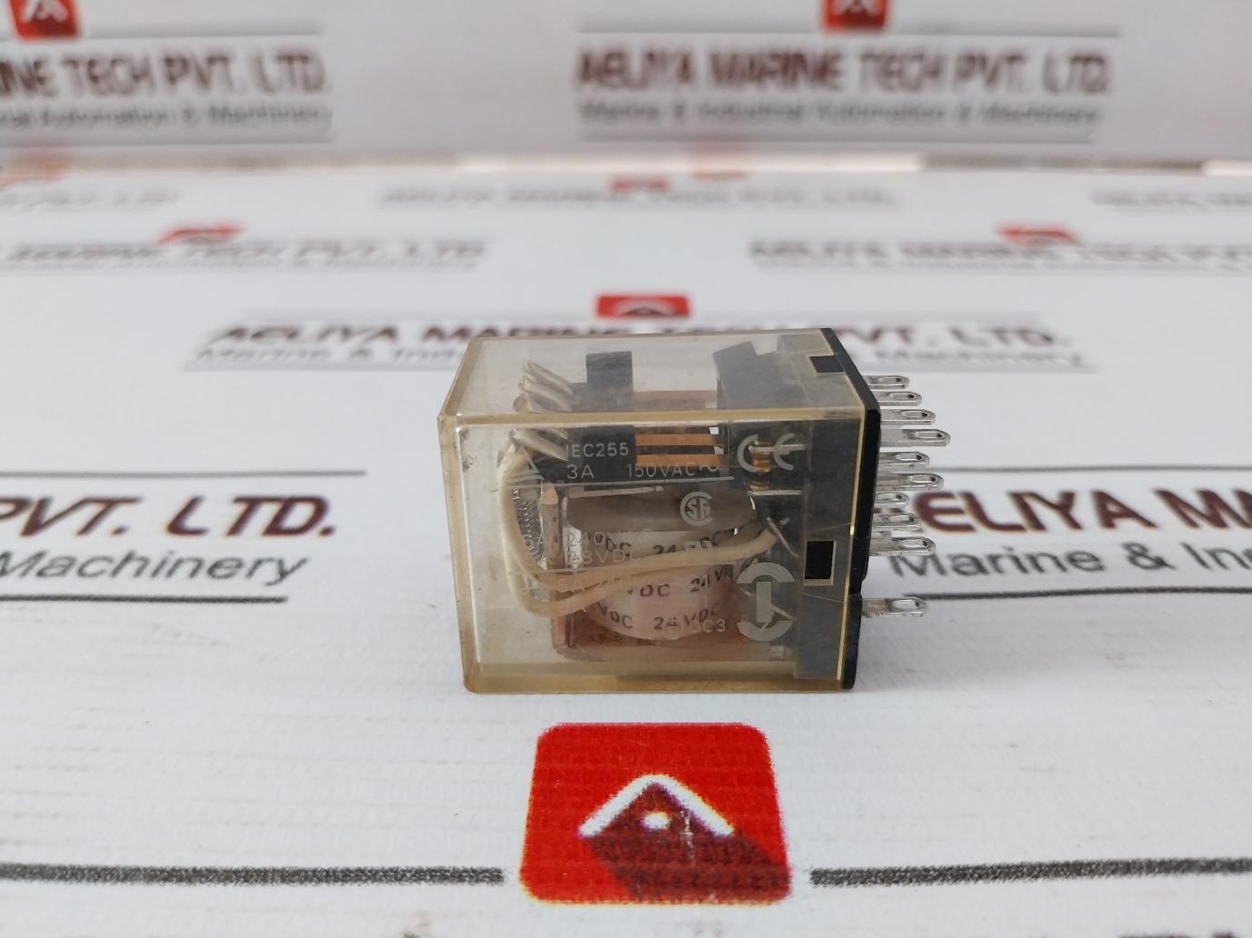 Omron My4 D Miniature Power Relay 5A 240V-ac1 5A 28V-dc1 24Vdc Oc3