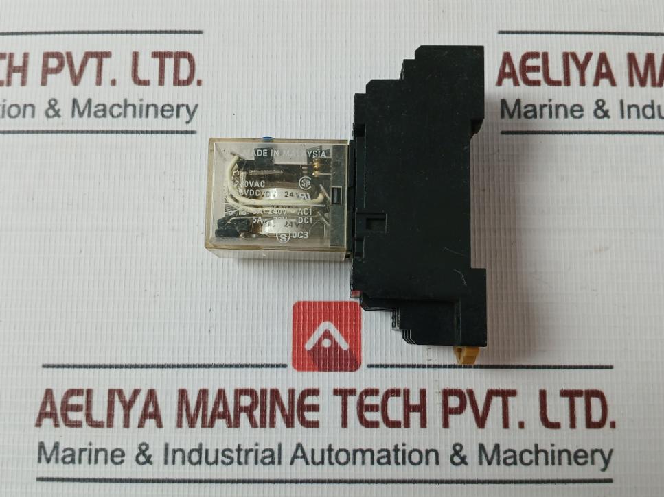 Omron My4I4N Power Relay W/ Socket Pyf14A-e 5A 240Vac 24V Dc