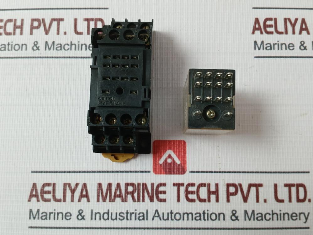 Omron My4I4N Power Relay W/ Socket Pyf14A-e 5A 240Vac 24V Dc