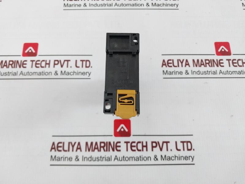 Omron My4I4N Power Relay With Socket Pyf14A-e 5A 250V 24Vdc 5A 28V- Dc1