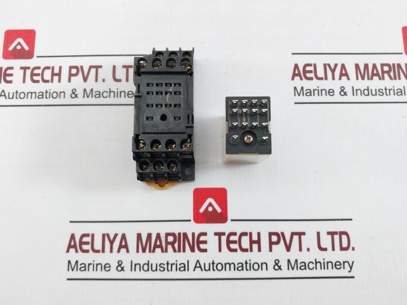 Omron My4I4N Power Relay With Socket Pyf14A-e 5A 250V 24Vdc 5A 28V- Dc1