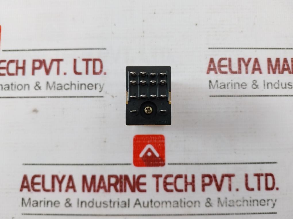 Omron My4 Miniature Power Relay 4-pole Twin Contacts Plug-in Terminal 5A 240Vac