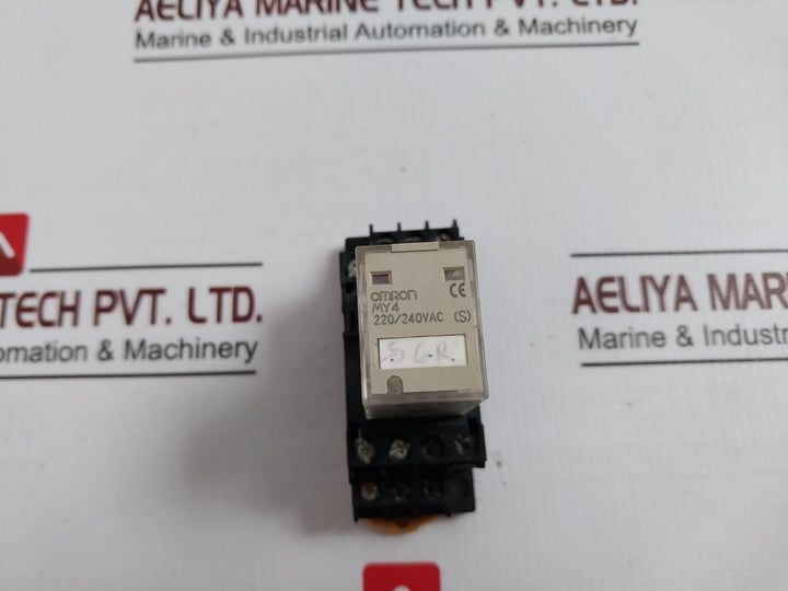 Omron My4 Miniature Power Relay With Base 220/240Vac (S) 5A 250Vac 30Vdc