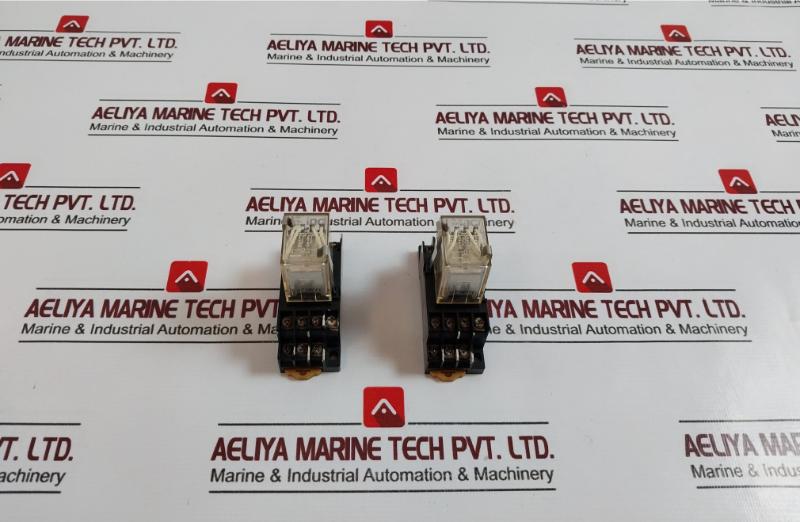 Omron My4 Miniature Power Relay With Socket 0756yt 24vdc