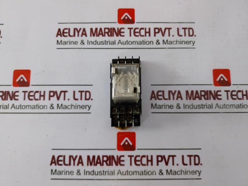Omron My4 Miniature Power Relay With Socket 24Vdc 5A 250Vac/5A 30Vdc