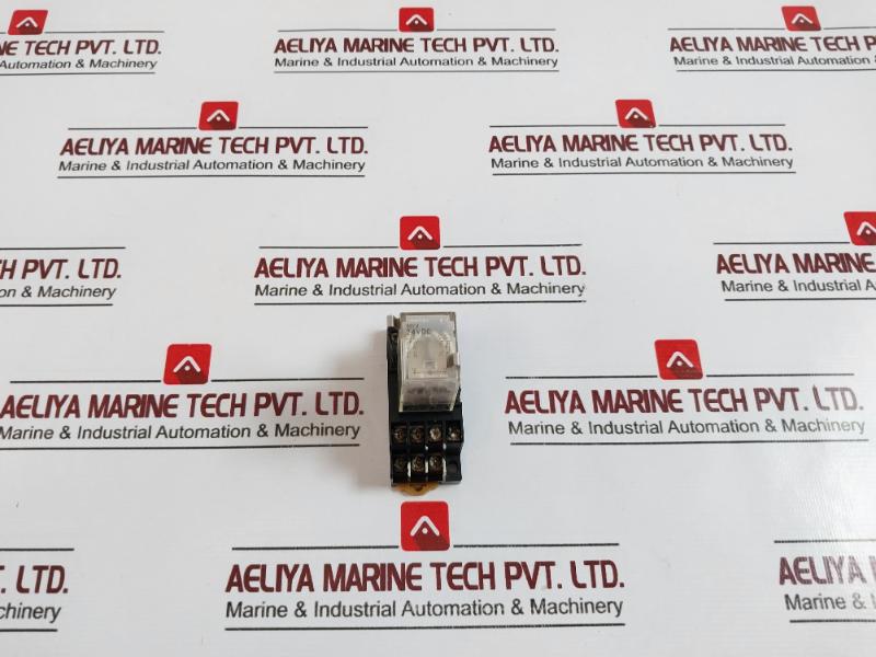 Omron My4 Miniature Power Relay With Socket 24vdc 5a 30vdc/5a 250vac