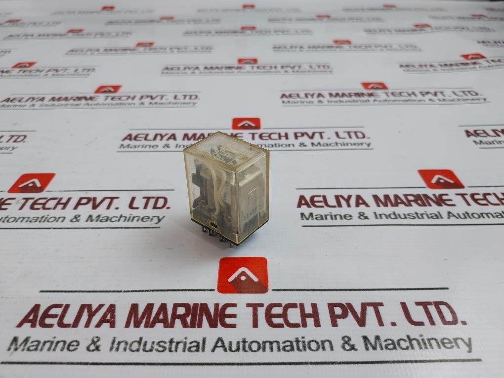 Omron My4 Miniature Power Relay, 14-pole, Single Contact 100/110Vac, 5A 240Vac