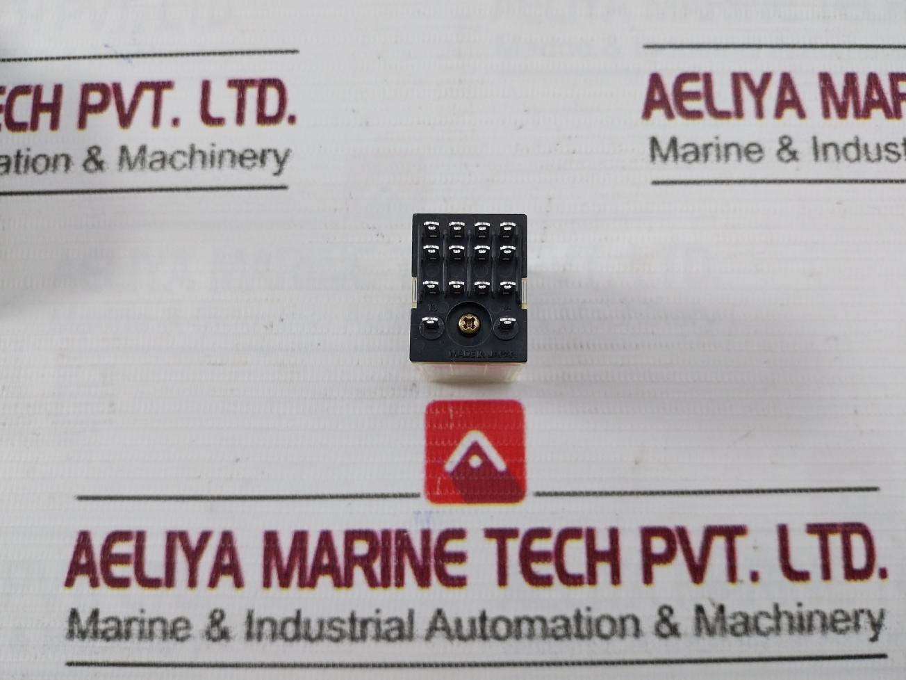 Omron My4N-d2 Miniature Power Relay With Base 24Vdc Iec255 Pyf14A 5A 240V~Ac1