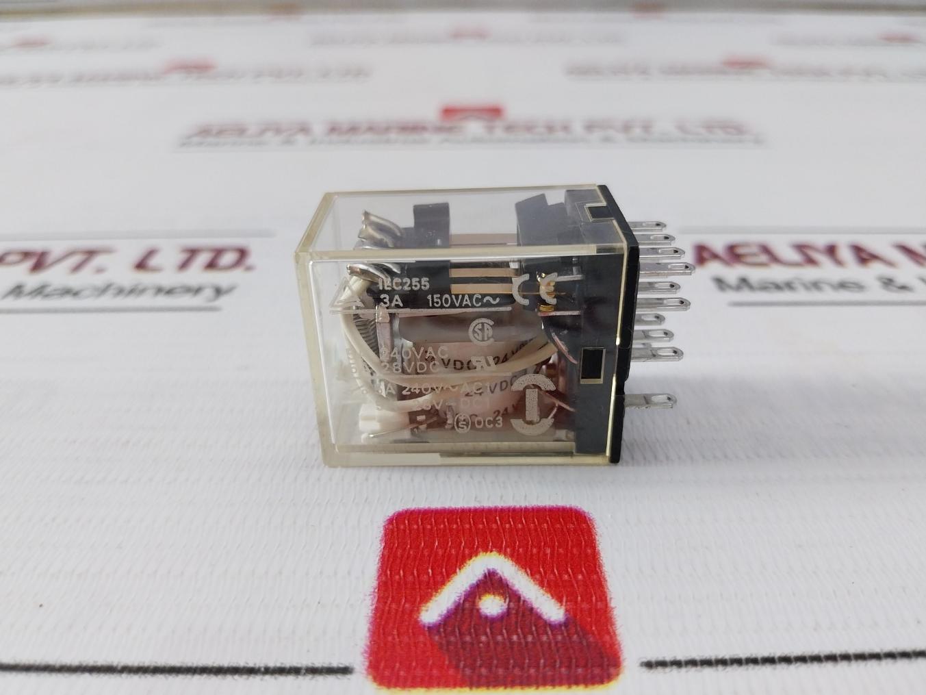 Omron My4N-d2 Miniature Power Relay With Base 24Vdc Iec255 Pyf14A 5A 240V~Ac1