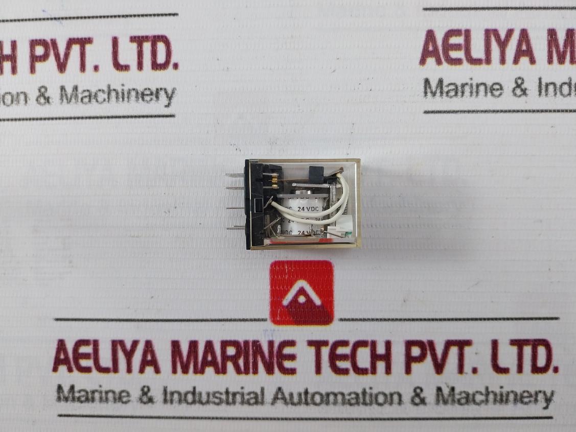 Omron My4N-d2 Miniature Power Relay With Base 24Vdc Iec255 Pyf14A 5A 240V~Ac1