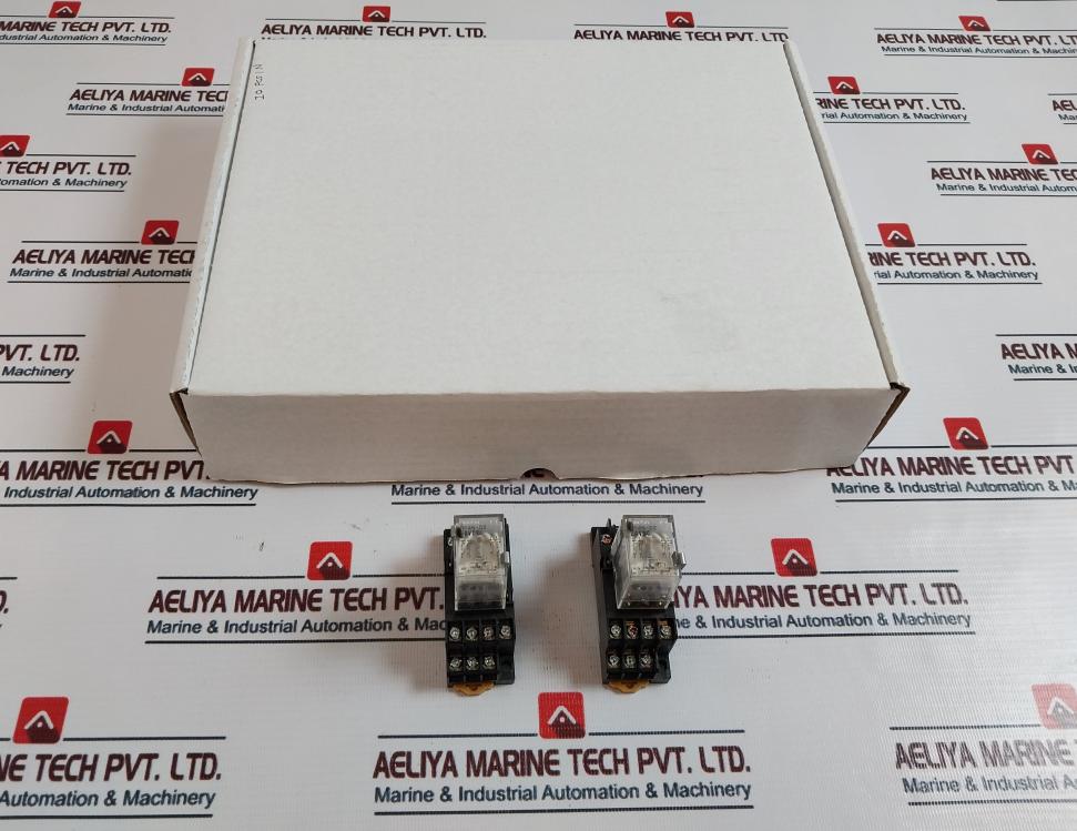 Omron My4n-d2 Power Relay With Base 5a 30vdc