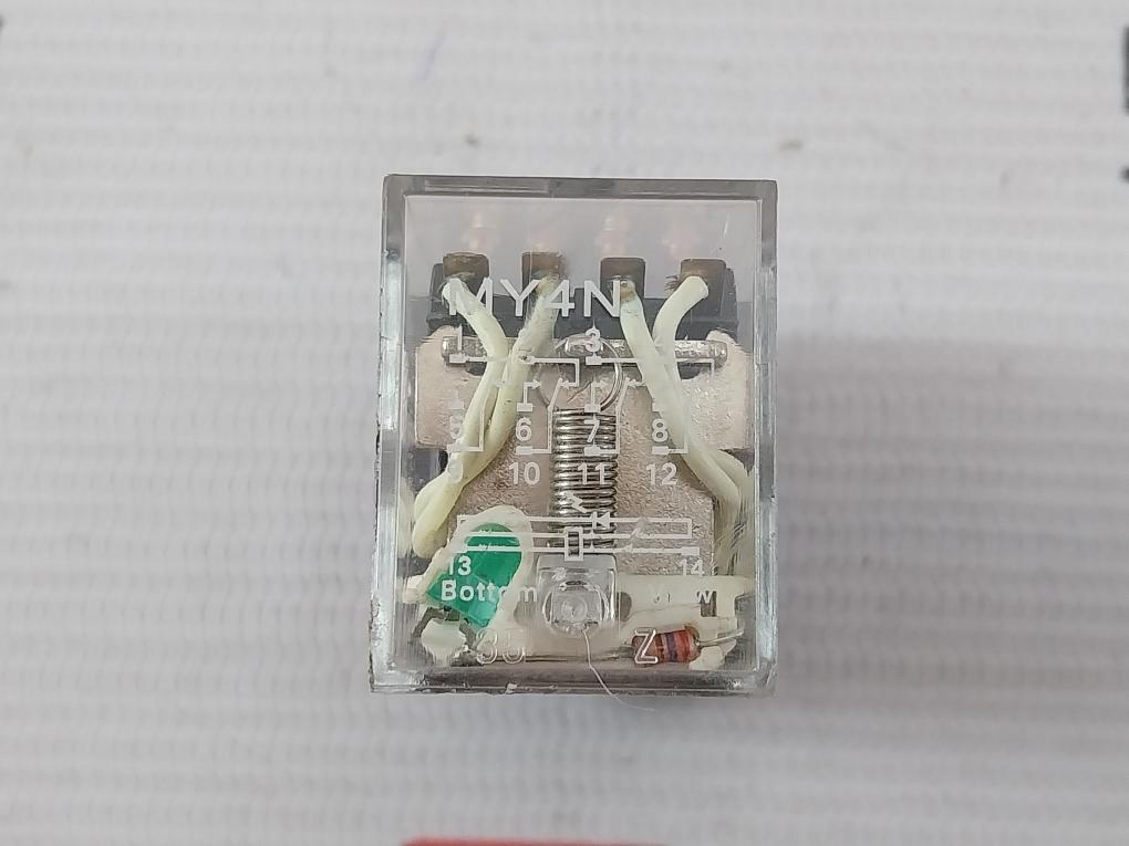 Omron My4N Miniature Power Relay 5A 250Vac Pyf14A