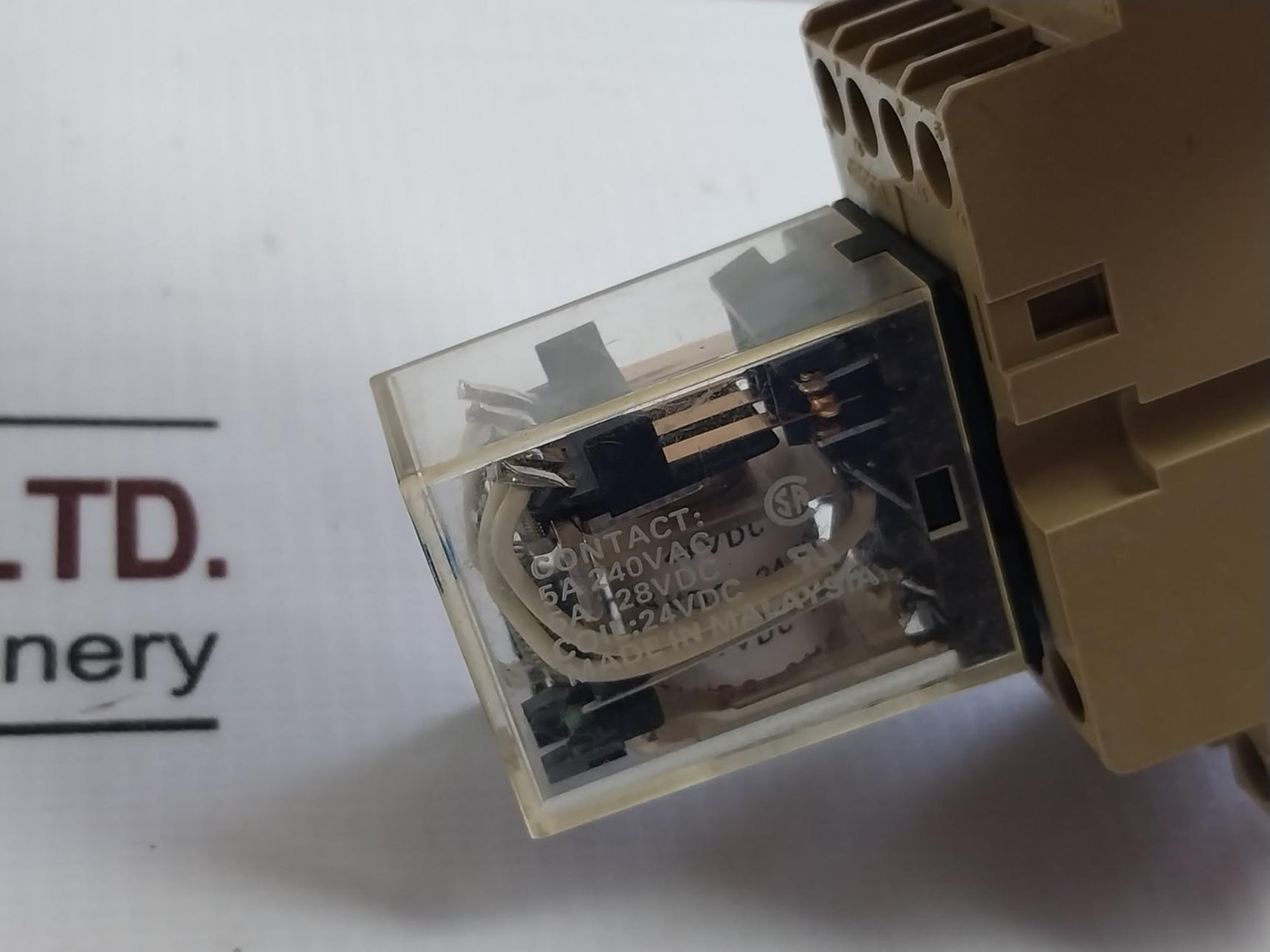 Omron My4N Miniature Power Relay With Base 24Vdc Pyf-14A-n