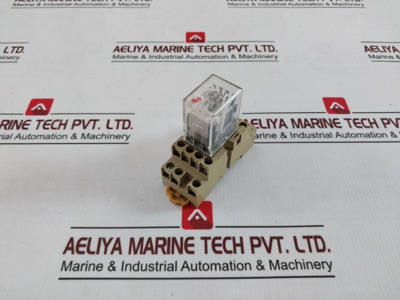 Omron My4N Power Relay With Socket Pyf-14A-n 220/240 Vac 5A 28Vdc