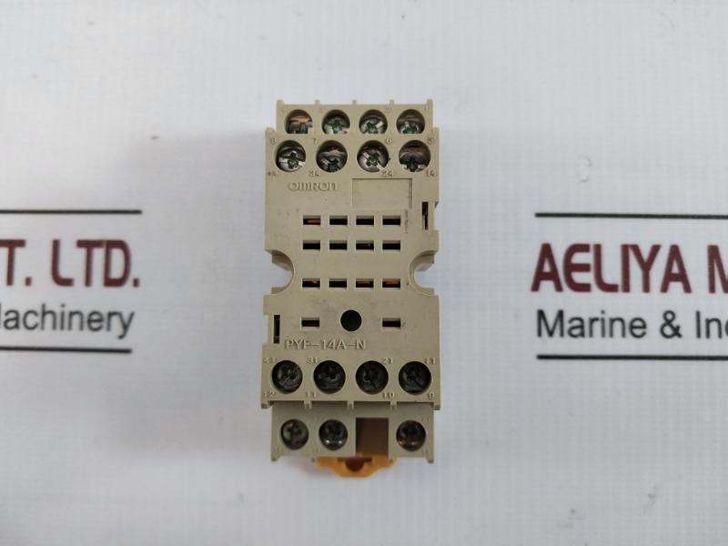Omron My4N Power Relay With Socket Pyf-14A-n 220/240 Vac 5A 28Vdc