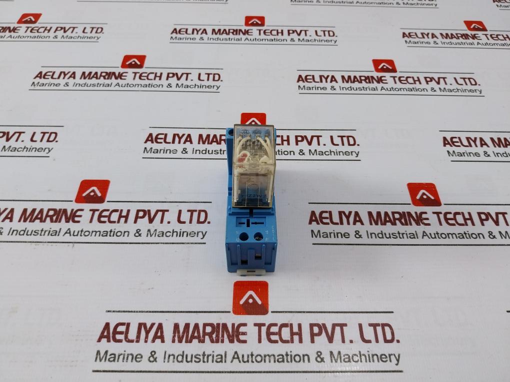 Omron My4N Relay 5A 240Vac 5A 28Vdc Coil 100/110Vac
