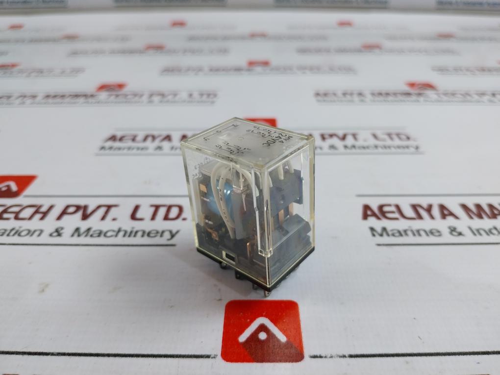 Omron My4 Pin Relay , 24Vdc , 5A 250Vac/30Vdc