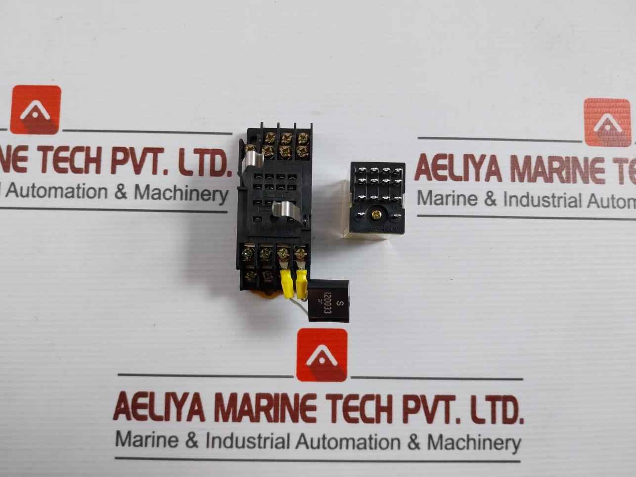 Omron My4 Power Relay 100/110Vac