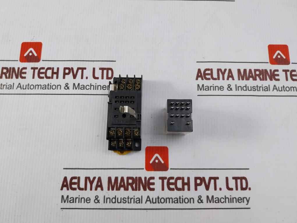 Omron My4 Power Relay With Base 24Vdc 5A 250Vac
