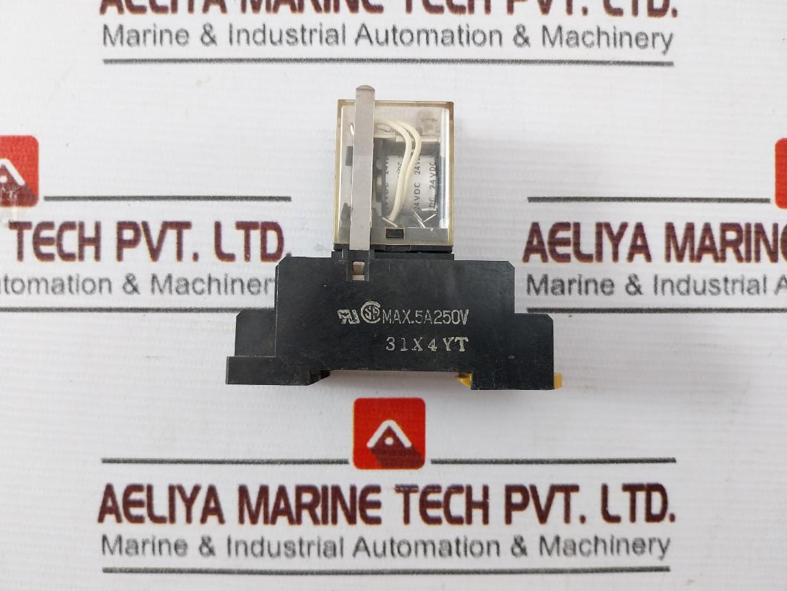 Omron My4Z-d Relay 5A 28Vdc Pyc-a1 Max. 5A 250V Pyf14A