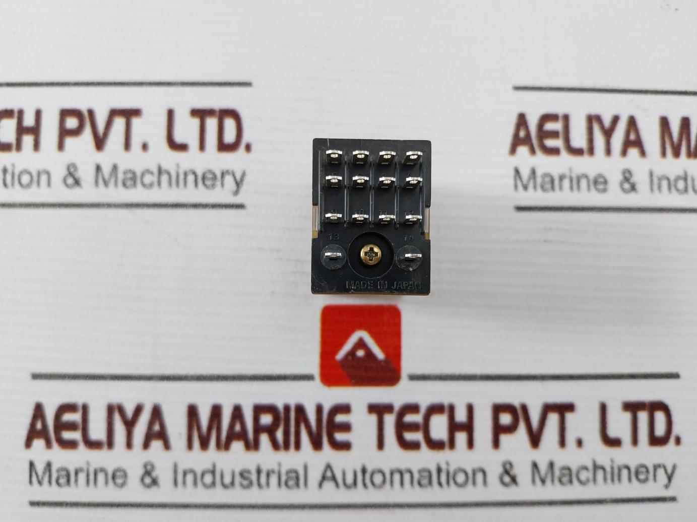 Omron My4Z-d Relay 5A 28Vdc Pyc-a1 Max. 5A 250V Pyf14A