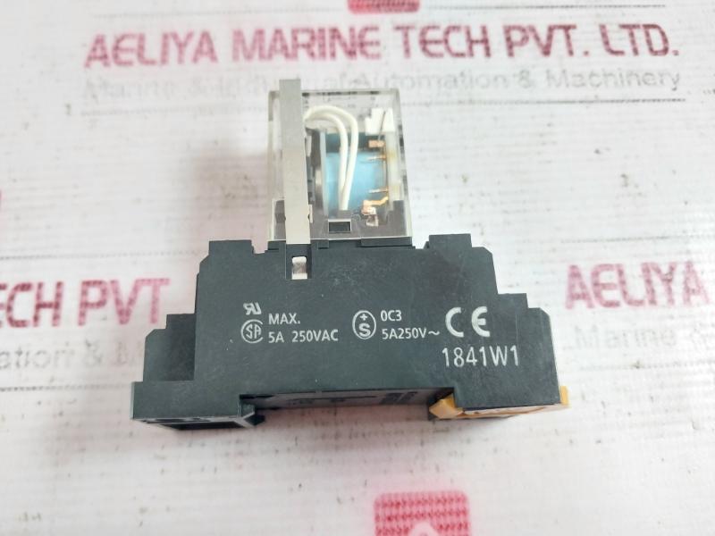 Omron My4Zn-d2 Miniature Power Relay 24Vdc 5A 250Vac 30Vdc