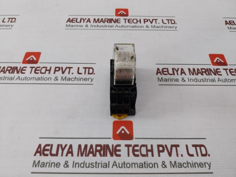 Omron My4Zn-d2 Miniature Power Relay W/ Base 30Vdc Pyf14A-e Max.5A 250Vac 24Vdc