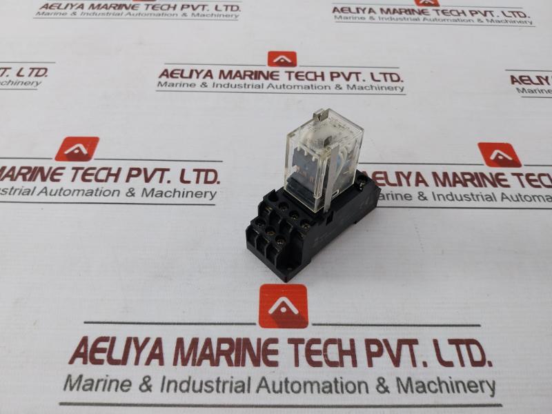 Omron My4Zn-d2 Miniature Power Relay W/ Base 30Vdc Pyf14A-e Max.5A 250Vac 24Vdc