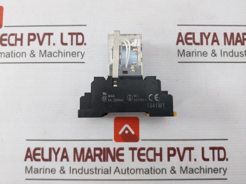 Omron My4Zn-d2 Miniature Power Relay W/ Base 30Vdc Pyf14A-e Max.5A 250Vac 24Vdc