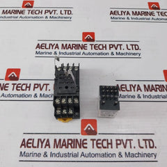 Omron MY4ZN-D2/PYF14A Relay with Socket 24Vdc