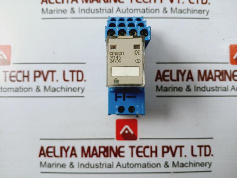 Omron My4n Miniature Power Relay W/ Finder 94.04 Series Socket 5a 250vac 30vdc