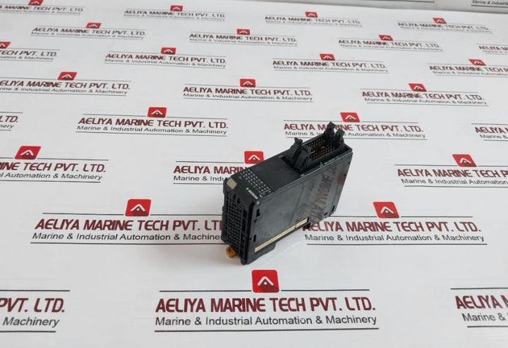 Omron Nx-md6256-5 Digital Input Output Unit 24Vdc 16 Points 7.0Ma