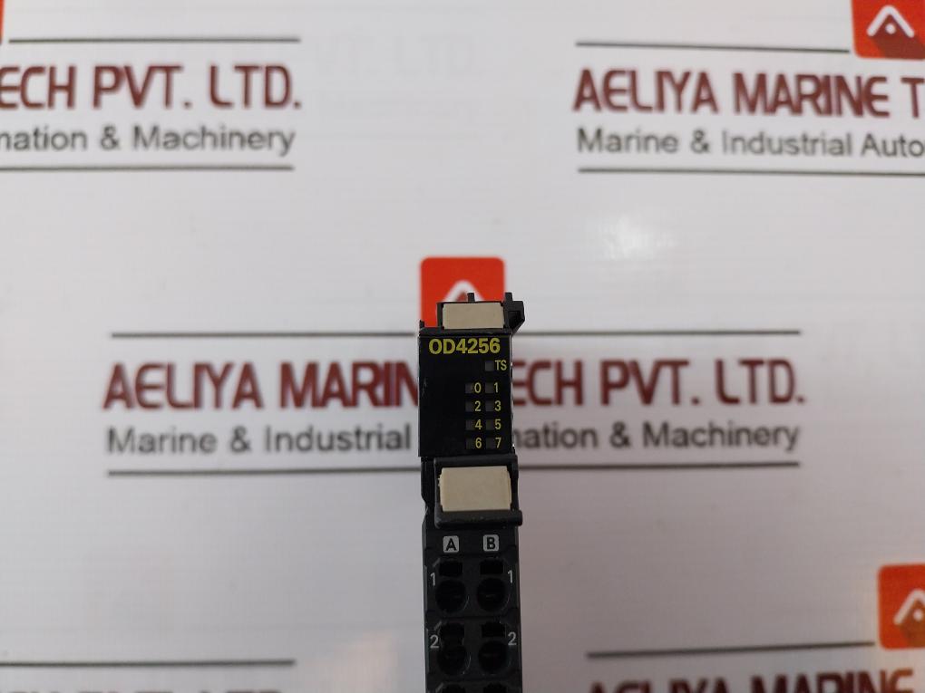 Omron Nx-od4256 8-points Digital Output Unit Standard Speed 24V Dc